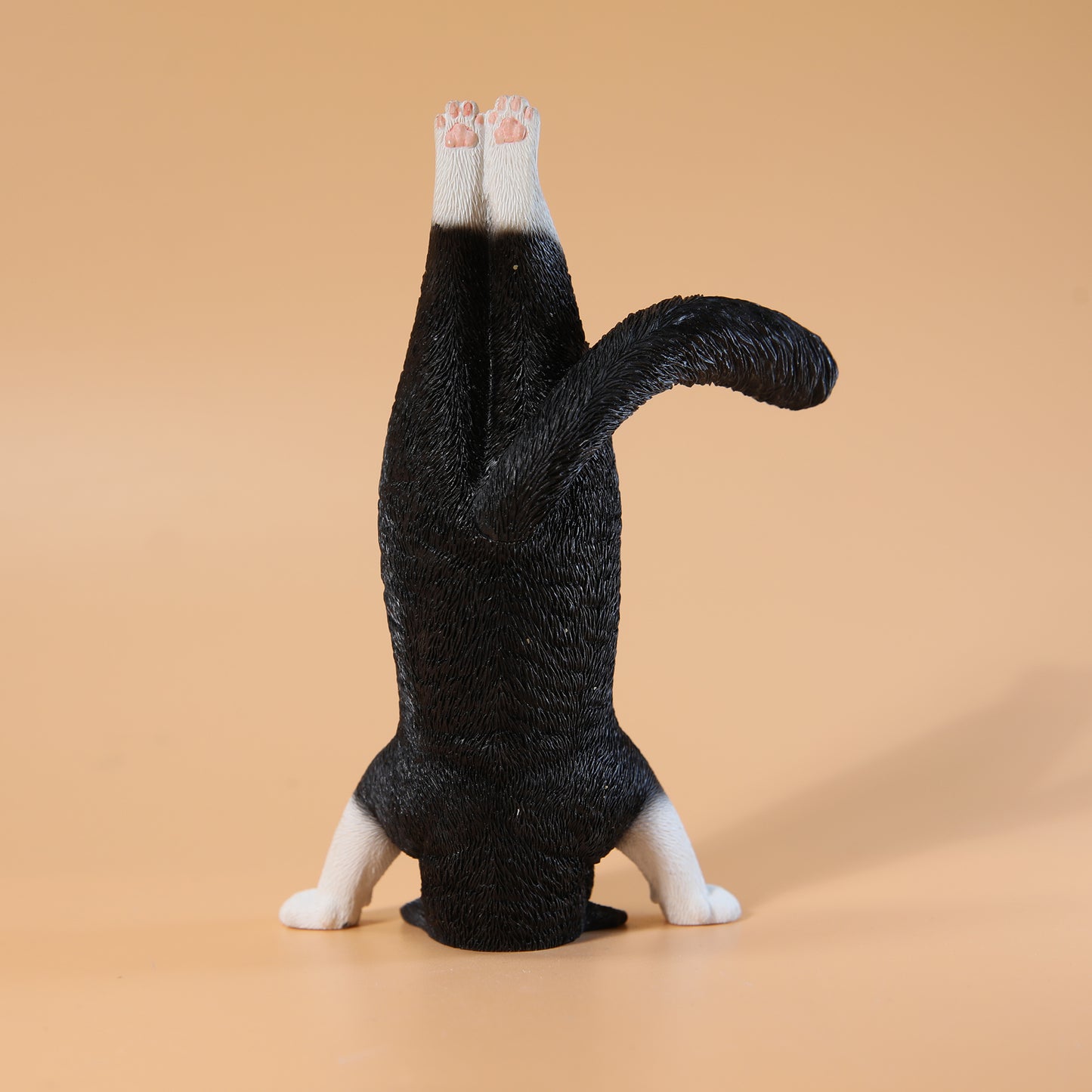 JXK138 Yoga cat figurine, resin cat statue for mantel decor, the gift for cat loves