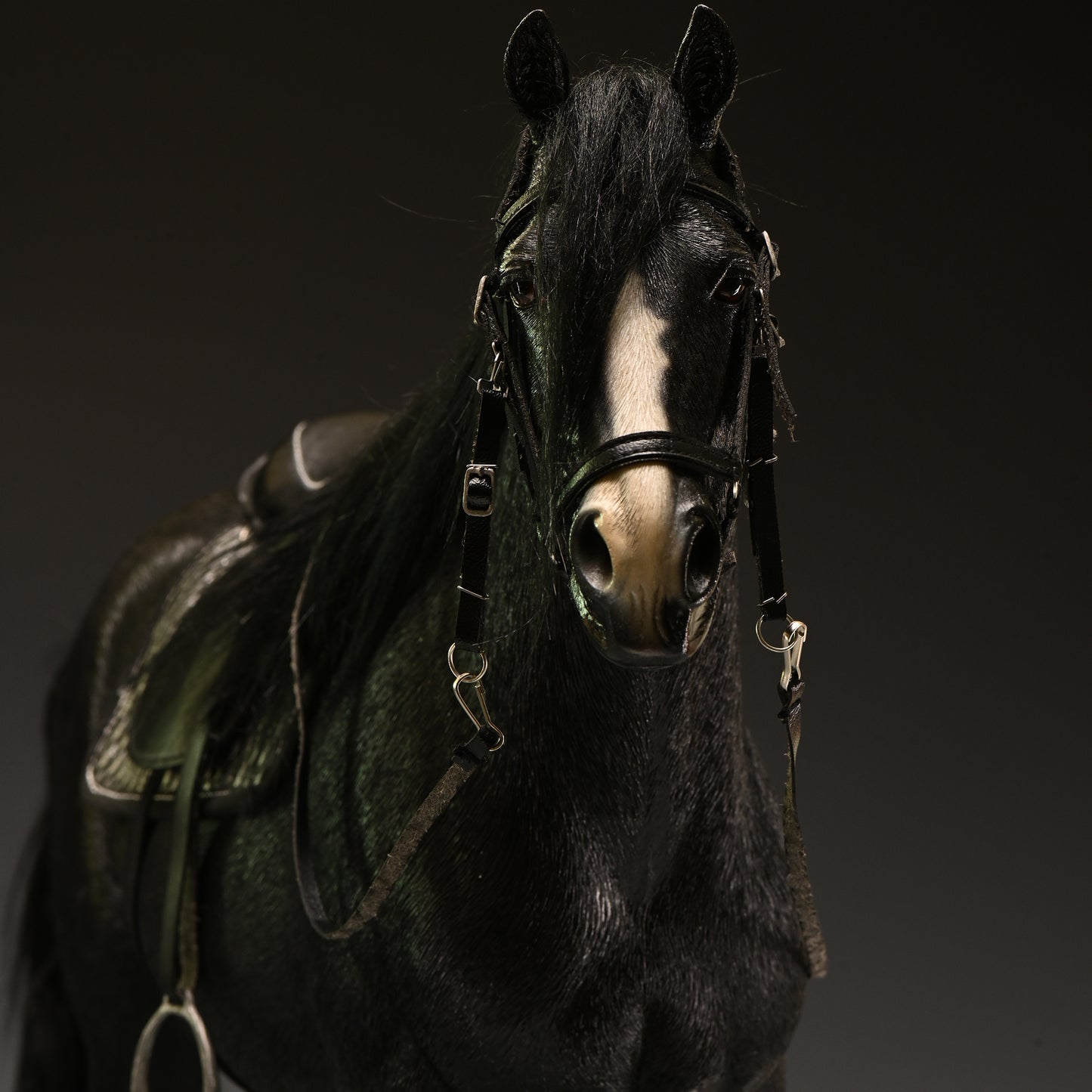 JXK145 Dutch Warmblood Horse with Saddle, Horse Statue with Intricate Details, Gift for Horse Lovers