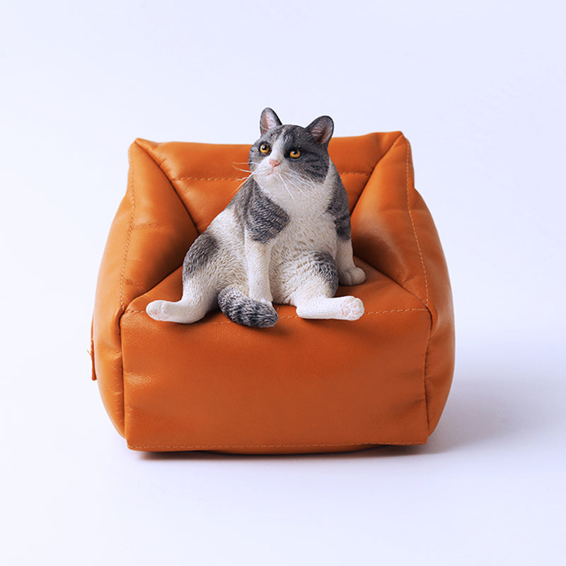 JXK055 Lazy cat figurine sitting on the sofa, cat statue gift of cat lovers