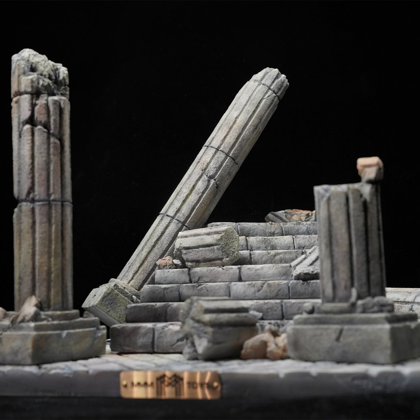 M2233 Diorama of ancient Greek ruins for action figure