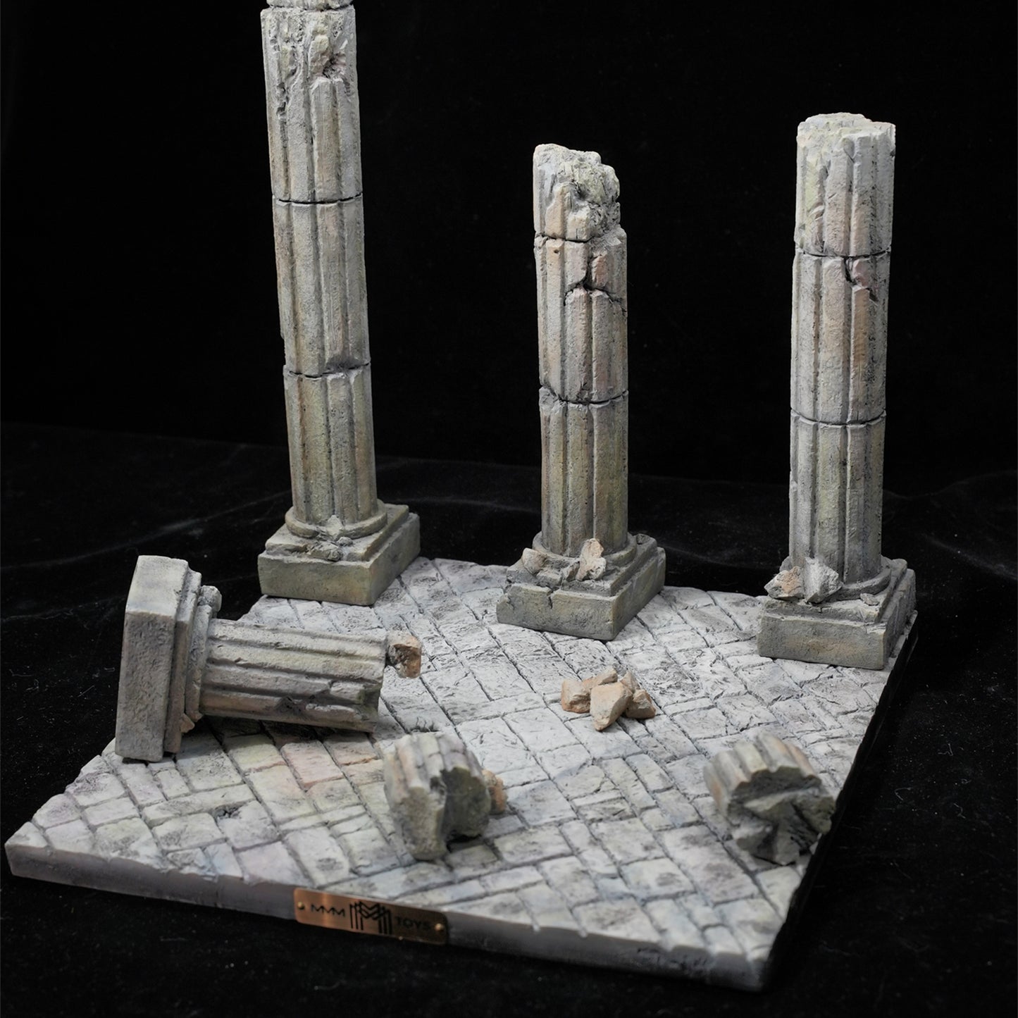 M2233 Diorama of ancient Greek ruins for action figure